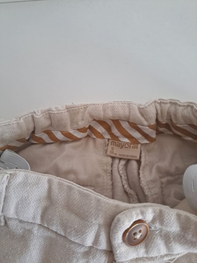 Pantaloni corti in cotone e lino Mayoral