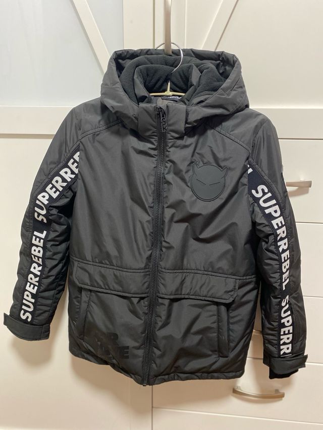 Cazadora nieve esquiar