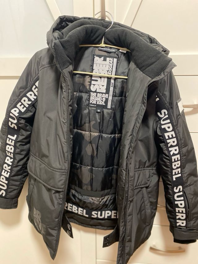 Cazadora nieve esquiar