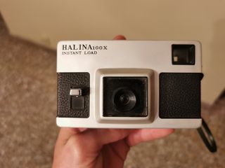 Cámara de fotos antigua Halina