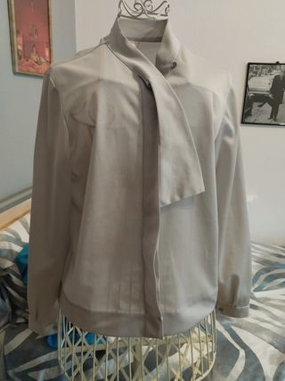 Blusa Vintage gris