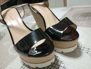 Sandali alti con zeppa 39