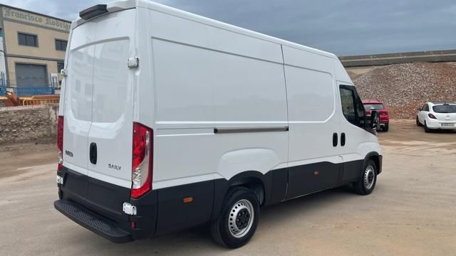 IVECO Daily 35S16V 12M3 SMART E-6