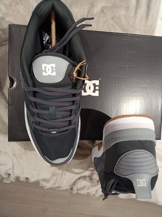 DC SHOES