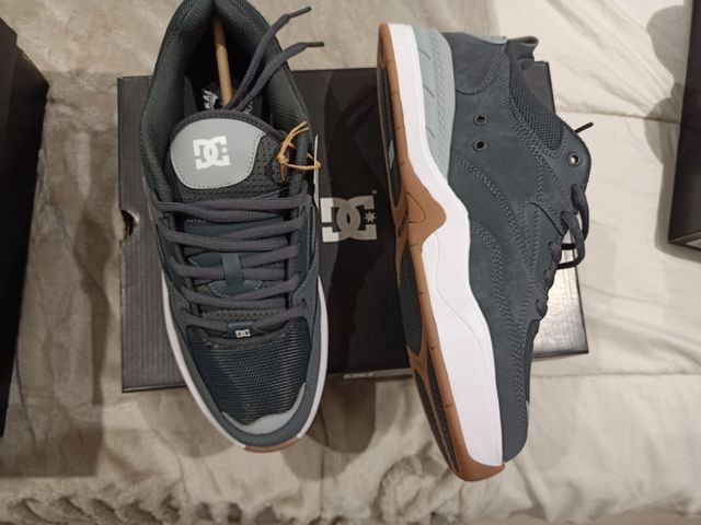 DC SHOES