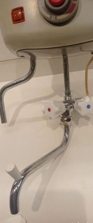 CALENTADOR TERMO AEG ELECTRICO 5LITROS 125V