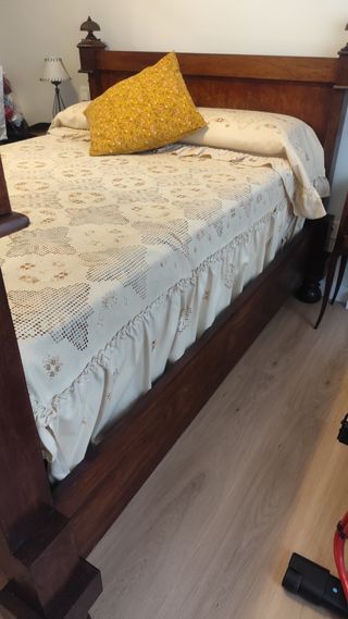 Habitación rustica caoba