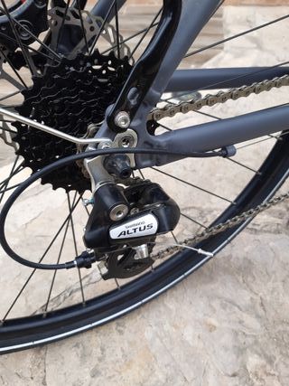 Bicicleta de paseo Cloot Adventure 7.1 Dis