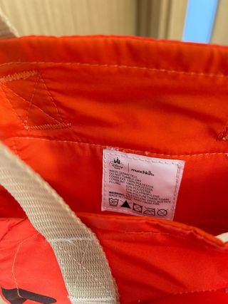 Saltador de puerta y columpio