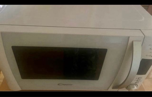 Microondasgrill Candy de alta capacidad