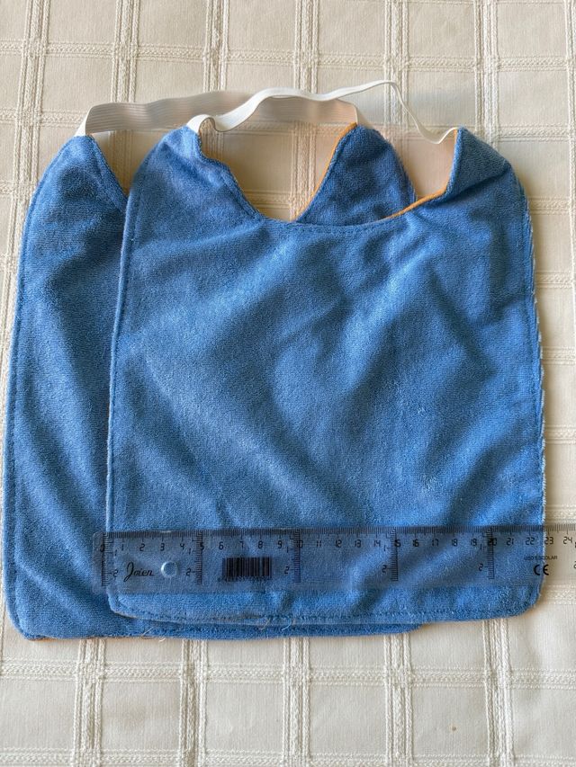 Pack 2 baberos bebé con goma