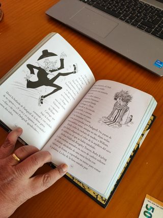 Ada Goth y los aullidos misteriosos