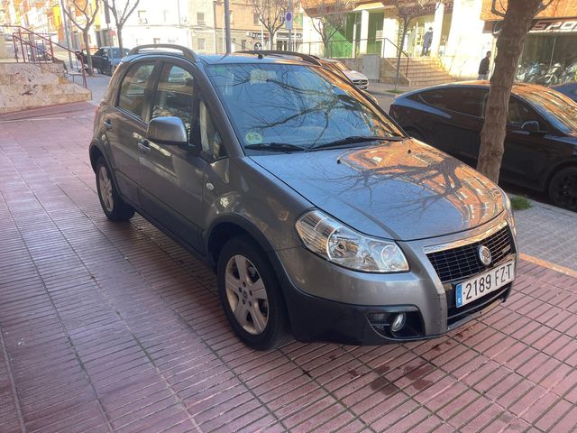 FIAT Sedici 2007 - 4X4 - 75.000KM - 6.900€ -
