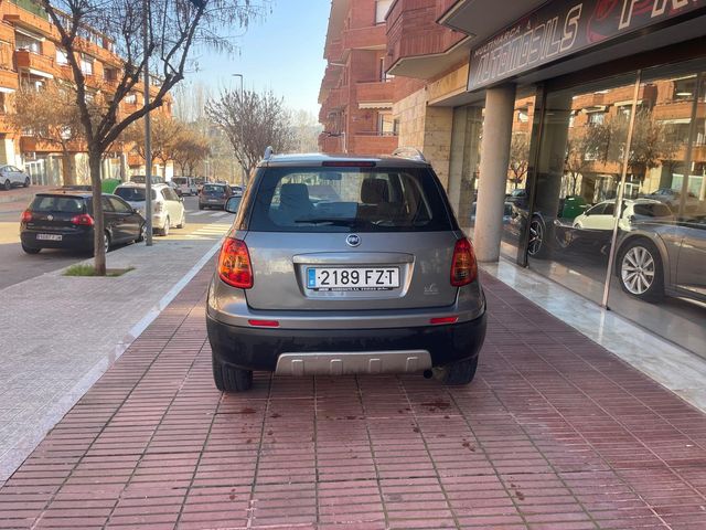 FIAT Sedici 2007 - 4X4 - 75.000KM - 6.900€ -