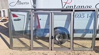 Ventana abatible