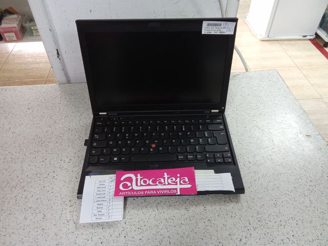 Computador portátil Lenovo x230i...