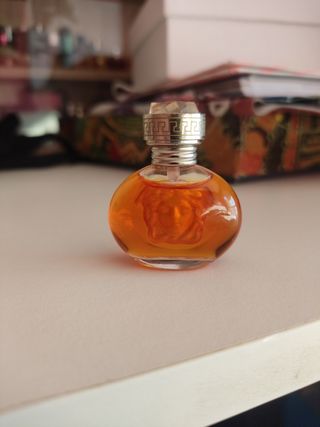 Miniatura de perfume Blonde de Versace 