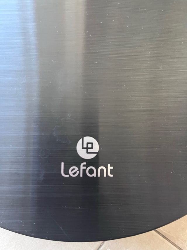 Lefant robot aspirador