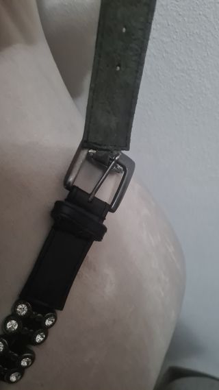 Cintura vintage in pelle e strass