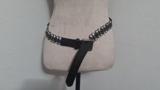 Cintura vintage in pelle e strass