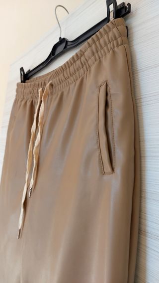 Pantaloni similpelle beige