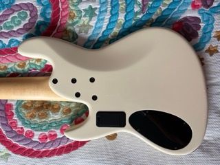 Bajo Maruszczyk Elwood L5 24 White