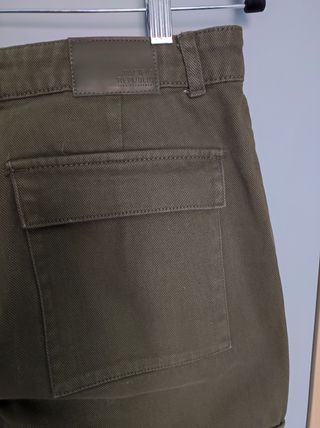 Pantaloni cargo