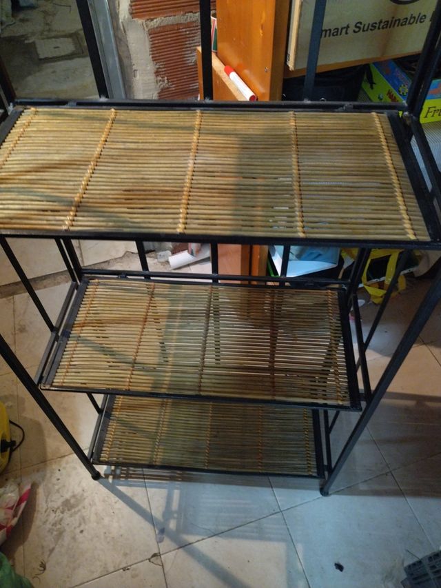 ESTANTERÍA DE FORJA Y MIMBRE PLEGABLE