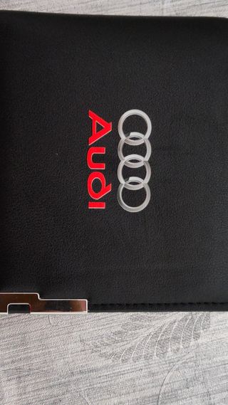 Billetera Audi