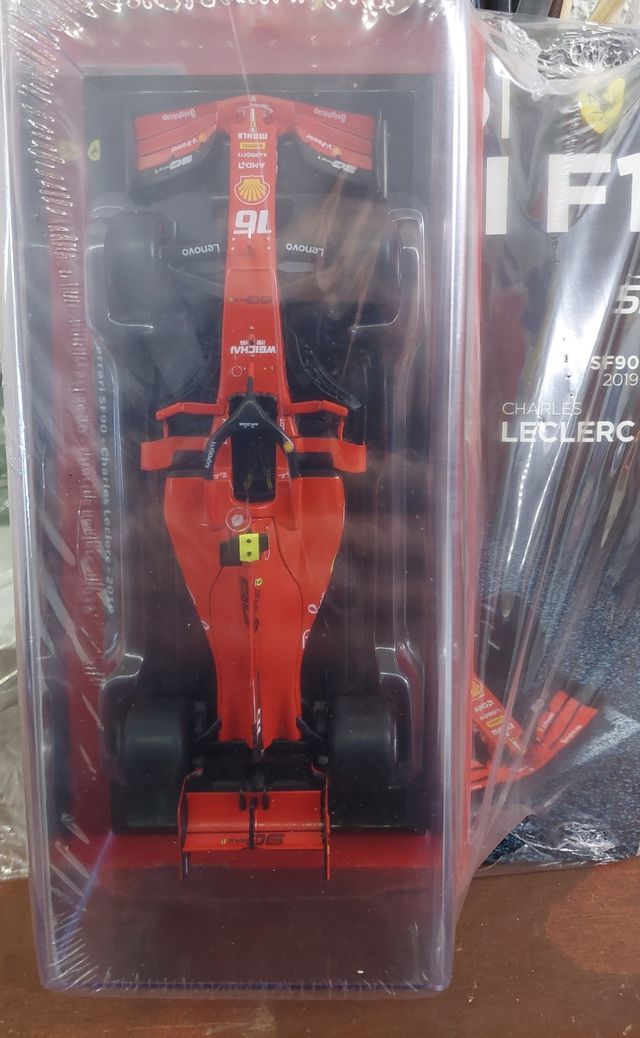 Coche F1 Charles Leclerc 2019 90 YEARS