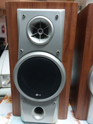 Casse acustiche a due vie Lg