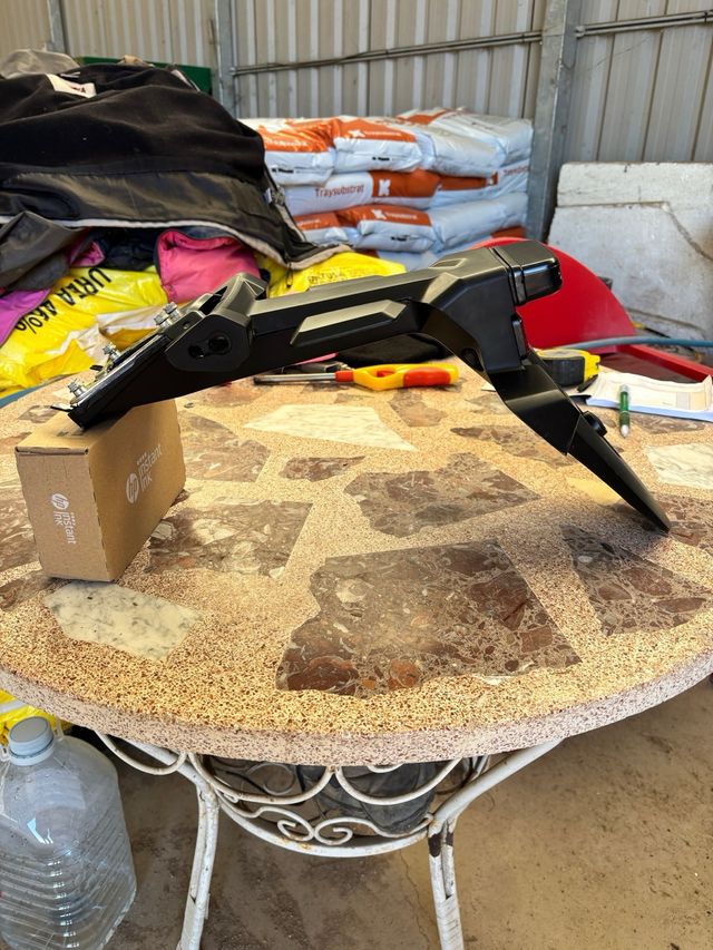 PORTAMATRICULA ORIGINAL HONDA X ADV 750