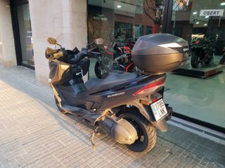 Suzuki Burgman 400