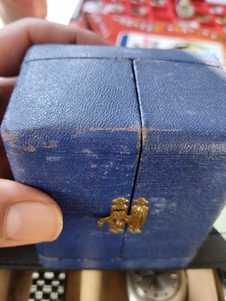 Reloj de 8 dias sobre mesa 