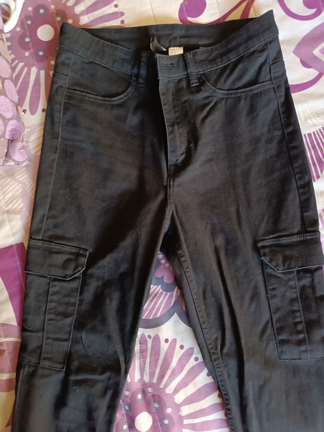 Pantalón negro pitillo hym