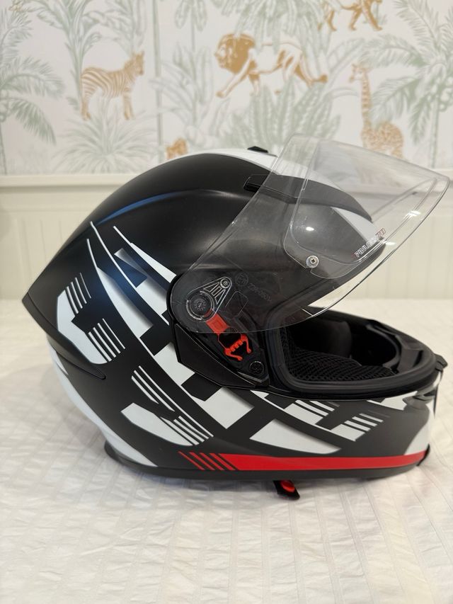 Casco de moto AGV Modelo K5