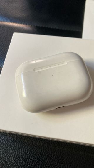 AirPods Pro with Wireless Charging Case