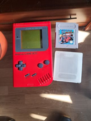 Game boy clásica roja