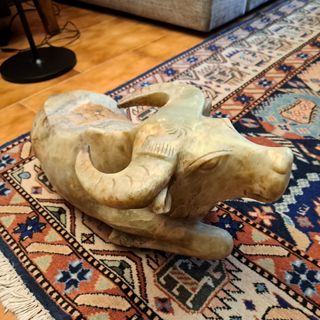 Grande scultura in giada