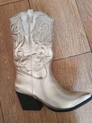Botas cowboy plateadas nuevas