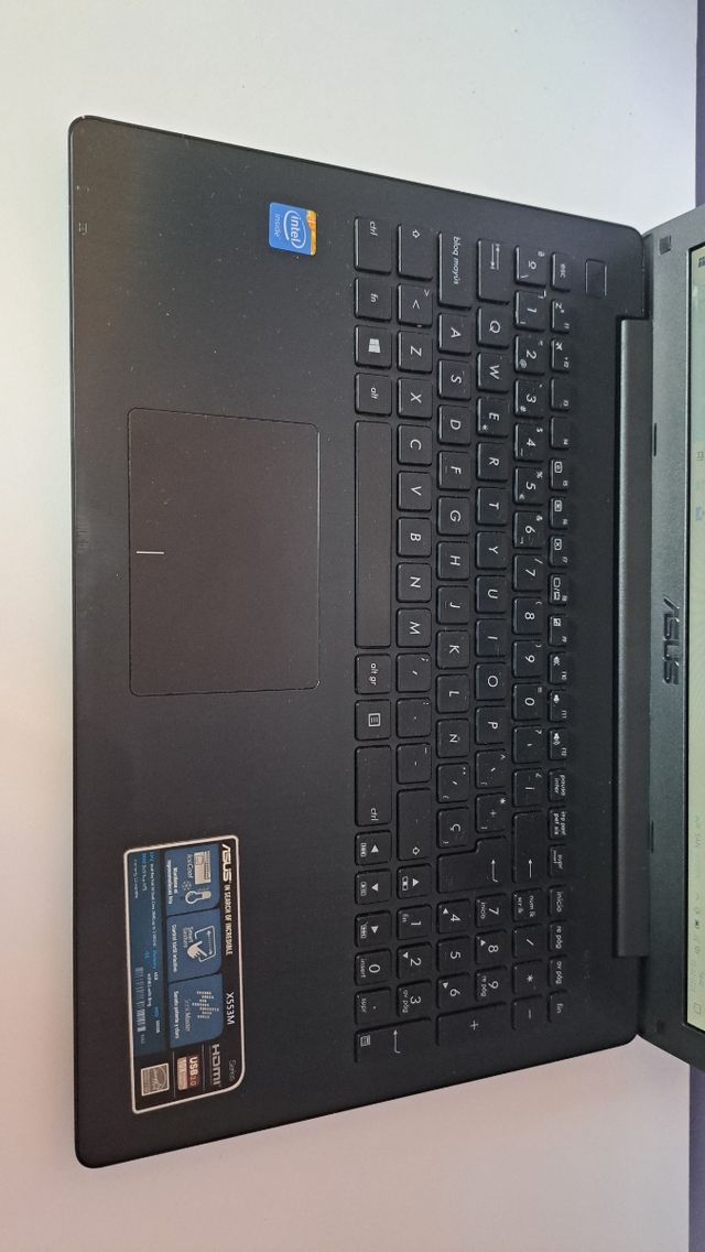 Ordenador portátil Asus