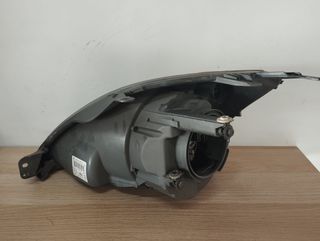 Faro derecho Ford Fiesta 2005