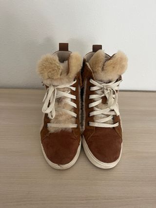 Ugg