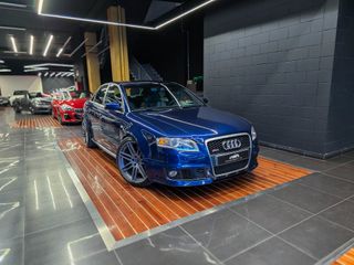 Audi RS4 B7 4.2 FSI V8 QUATTRO