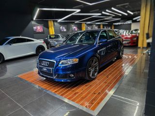 Audi RS4 B7 4.2 FSI V8 QUATTRO