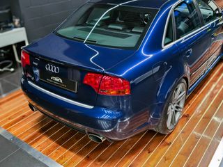 Audi RS4 B7 4.2 FSI V8 QUATTRO