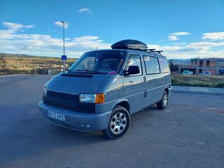 Volkswagen Transporter T4 1.9D 6 plazas cama