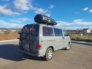 Volkswagen Transporter T4 1.9D 6 plazas cama
