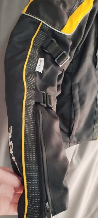 Ocasión "Chaqueta motera "Duchinni"