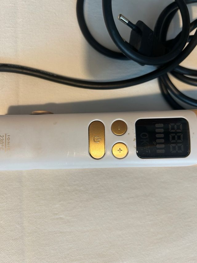 Piastra capelli Rowenta ceramica